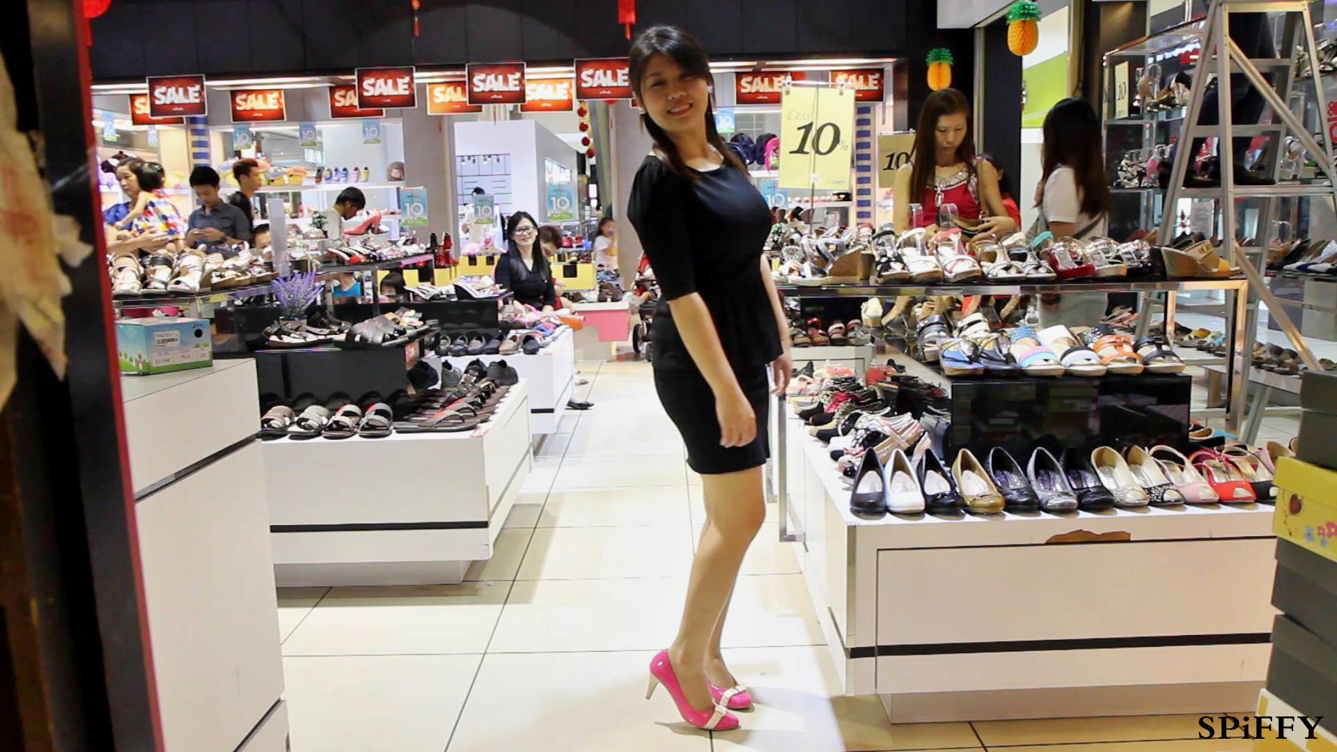 Spiffy Shoes Sales Malaysia for With You Club Members 家人 是一輩子的陪伴 - 陪伴 Accompany - 微電影 Spiffy Shoes Present Spiffy Shoes Jan 2015 A06